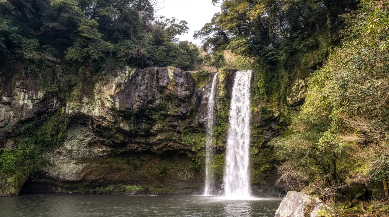 Cheonjiyeon Waterfall