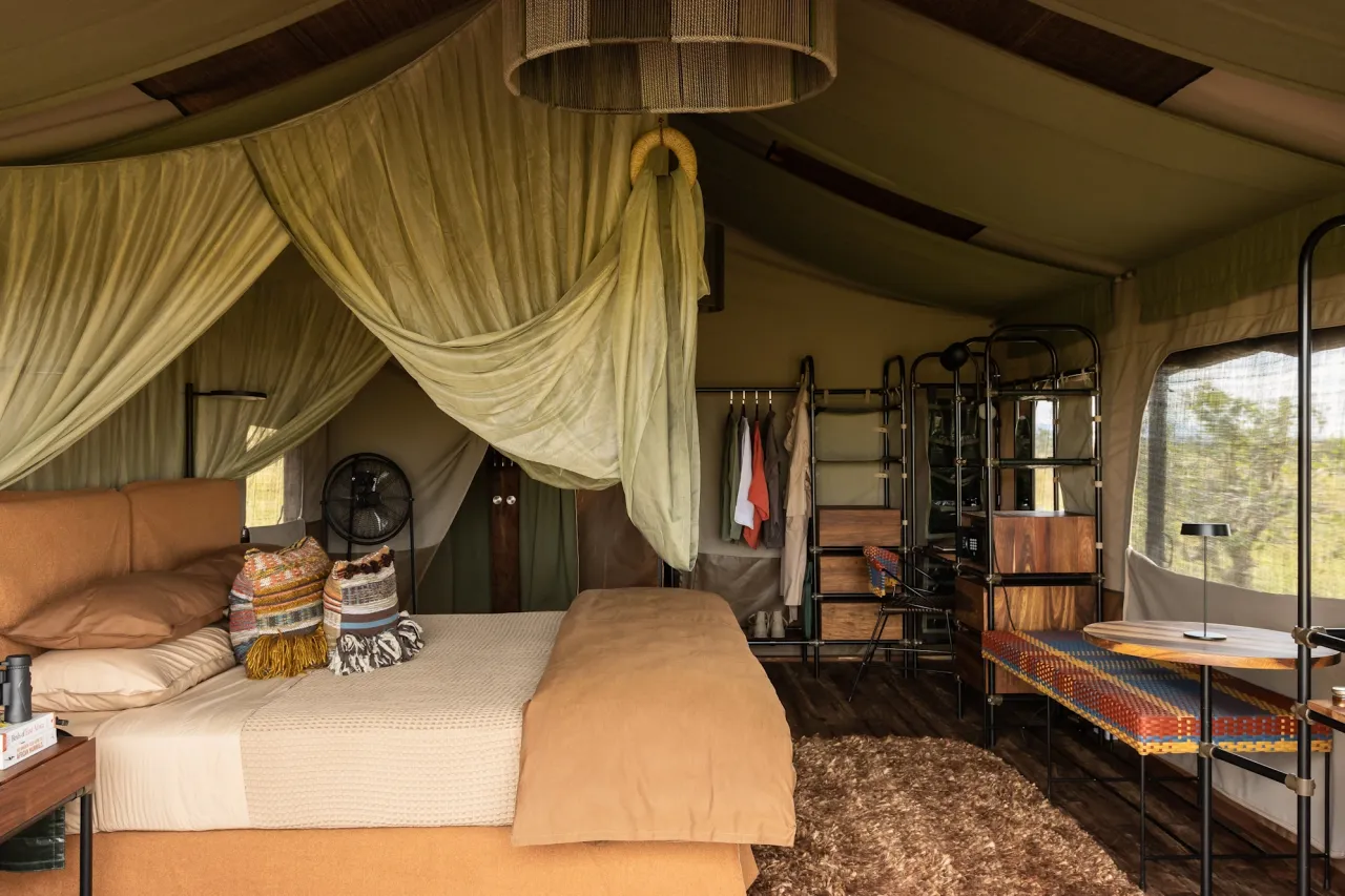 SMRTC_Tent_Interior_Emma_Jackson_1-min.webp