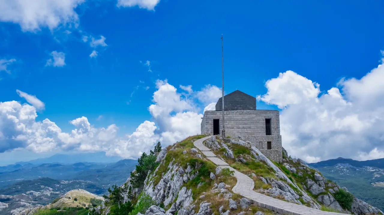  Mausoleo di Pietro II Petrović Njegoš