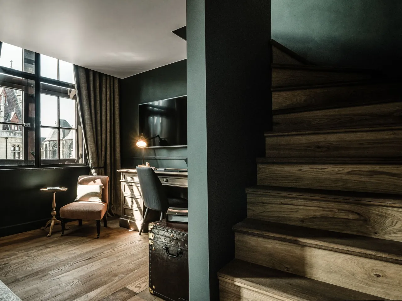 1898 The Post, Gand hotel image from Expedia