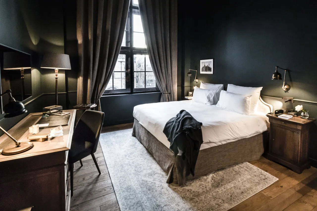 1898 The Post, Gand hotel image from Expedia