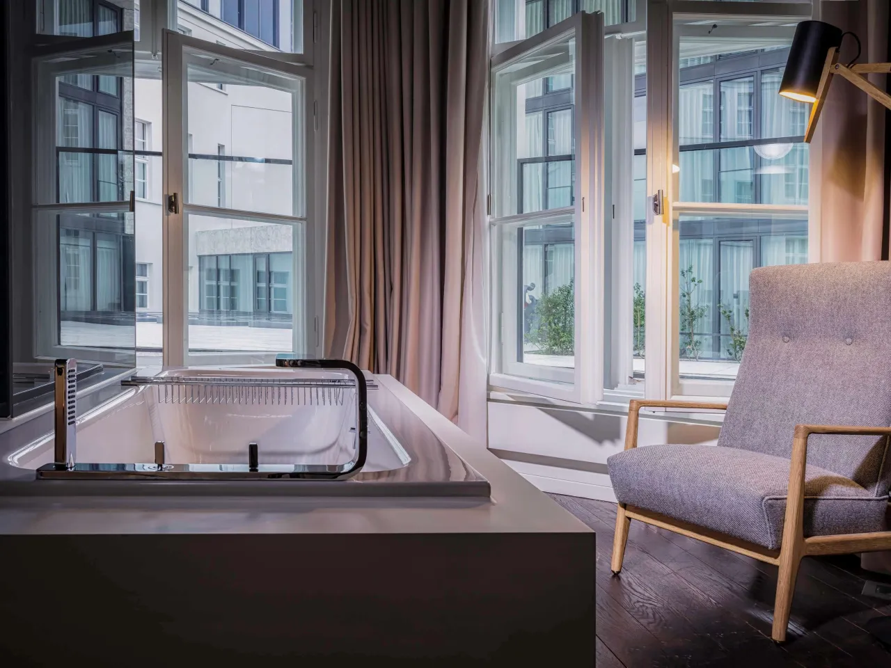 Das Stue, Berlino hotel image from Expedia