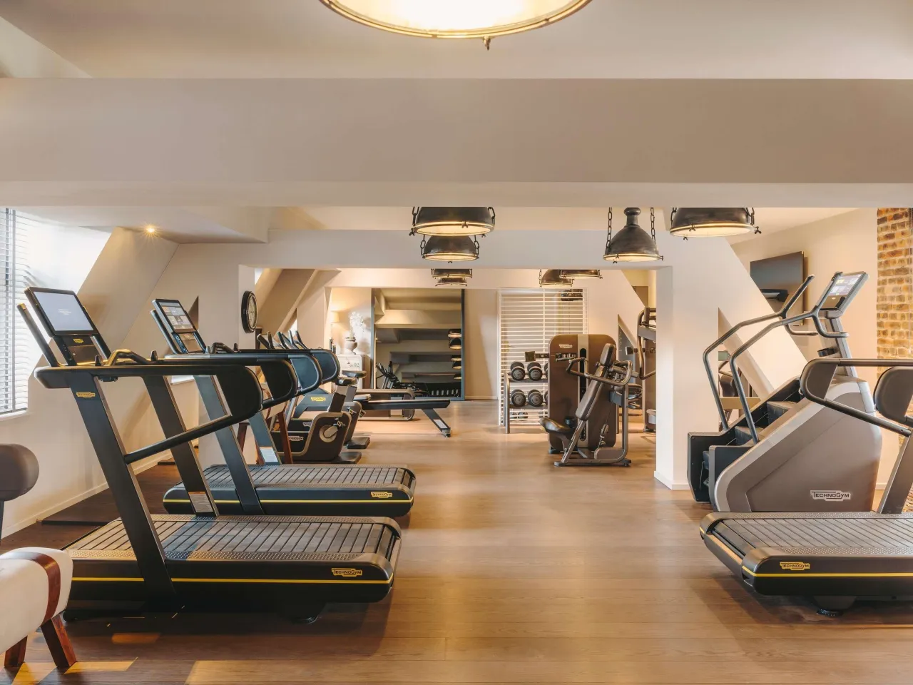 Fairmont Hotel Vier Jahreszeiten, Amburgo hotel image from Expedia