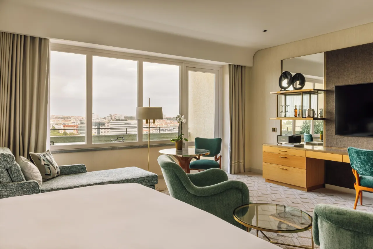 Four Seasons Hotel Ritz, Lisbona hotel image from Expedia