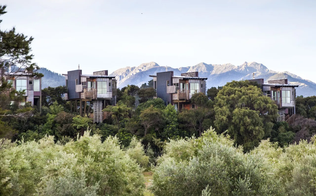 Hapuku Lodge + Tree Houses, Kaikoura hotel image from Expedia