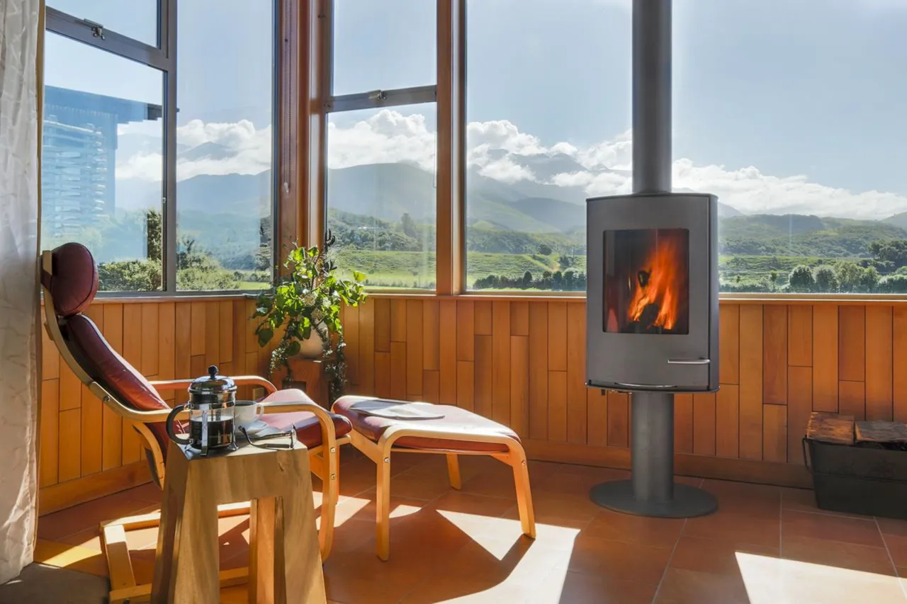 Hapuku Lodge + Tree Houses, Kaikoura hotel image from Expedia