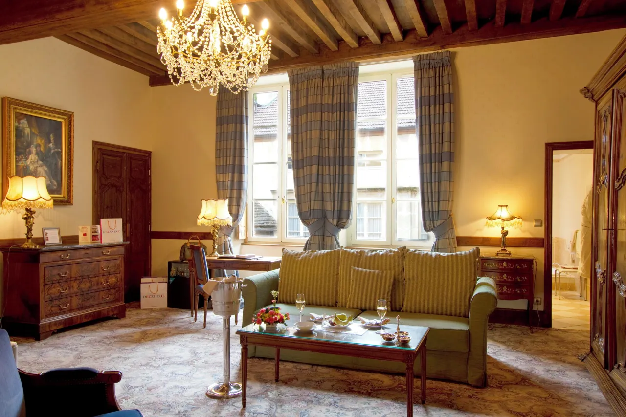 Hotel Le Cep, Beaune hotel image from Expedia