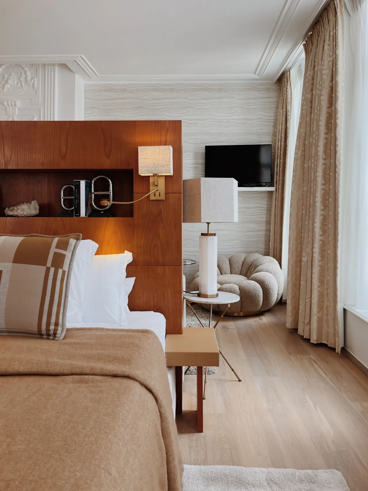 Hotel Van Cleef, Bruges hotel image from Expedia