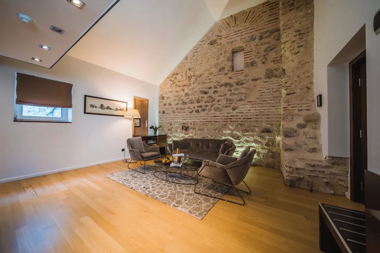 Hotel Vestibul Palace, Split hotel image from Expedia