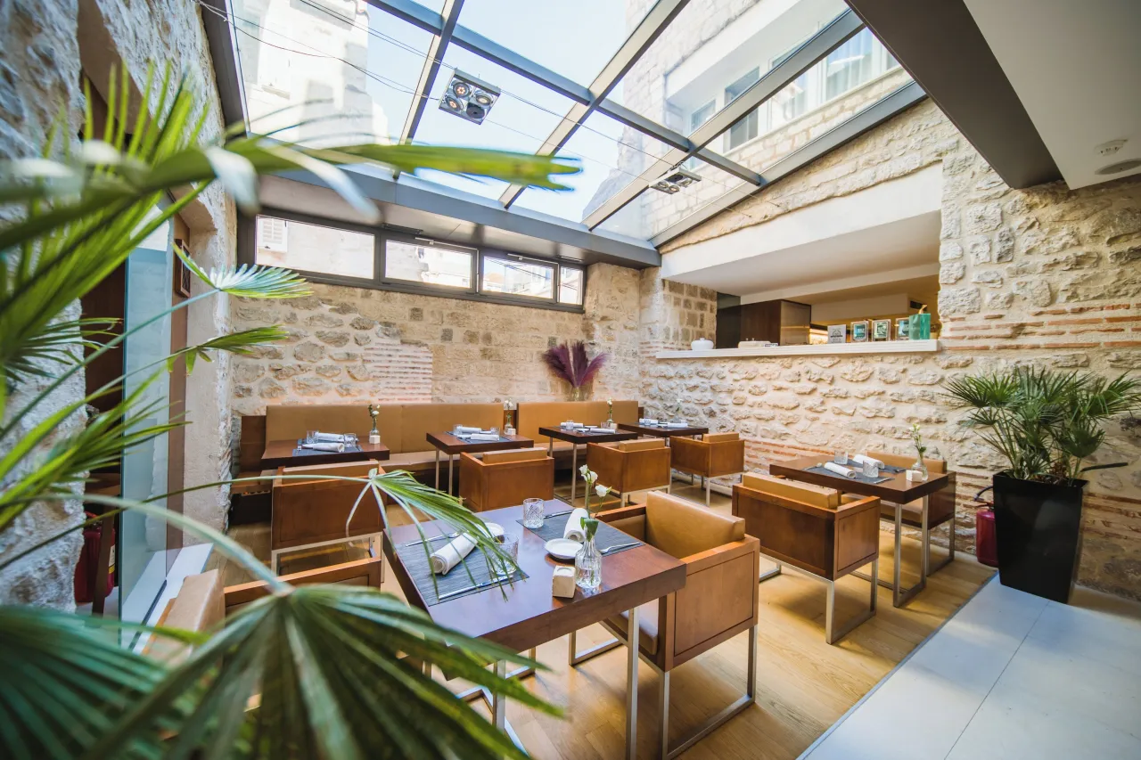 Hotel Vestibul Palace, Split hotel image from Expedia