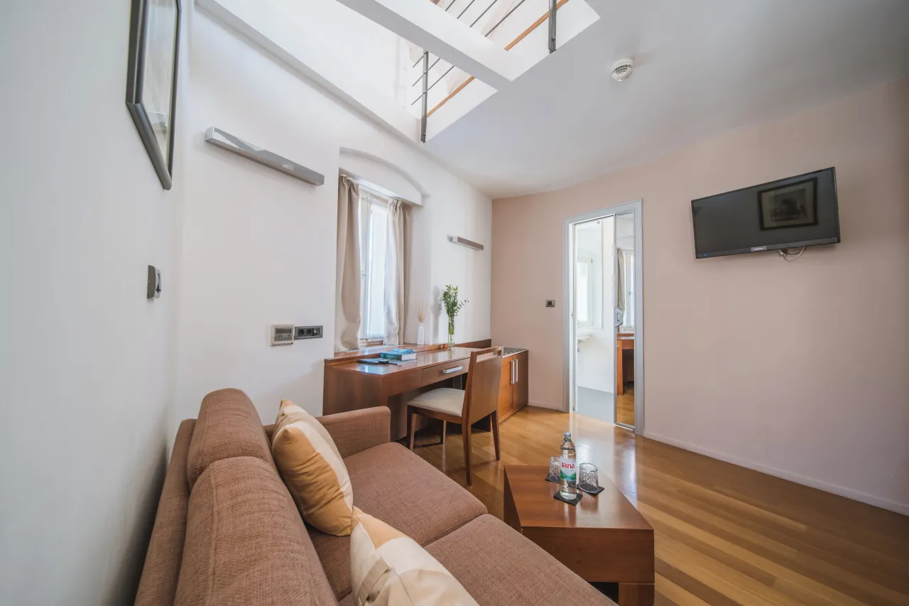 Hotel Vestibul Palace, Split hotel image from Expedia