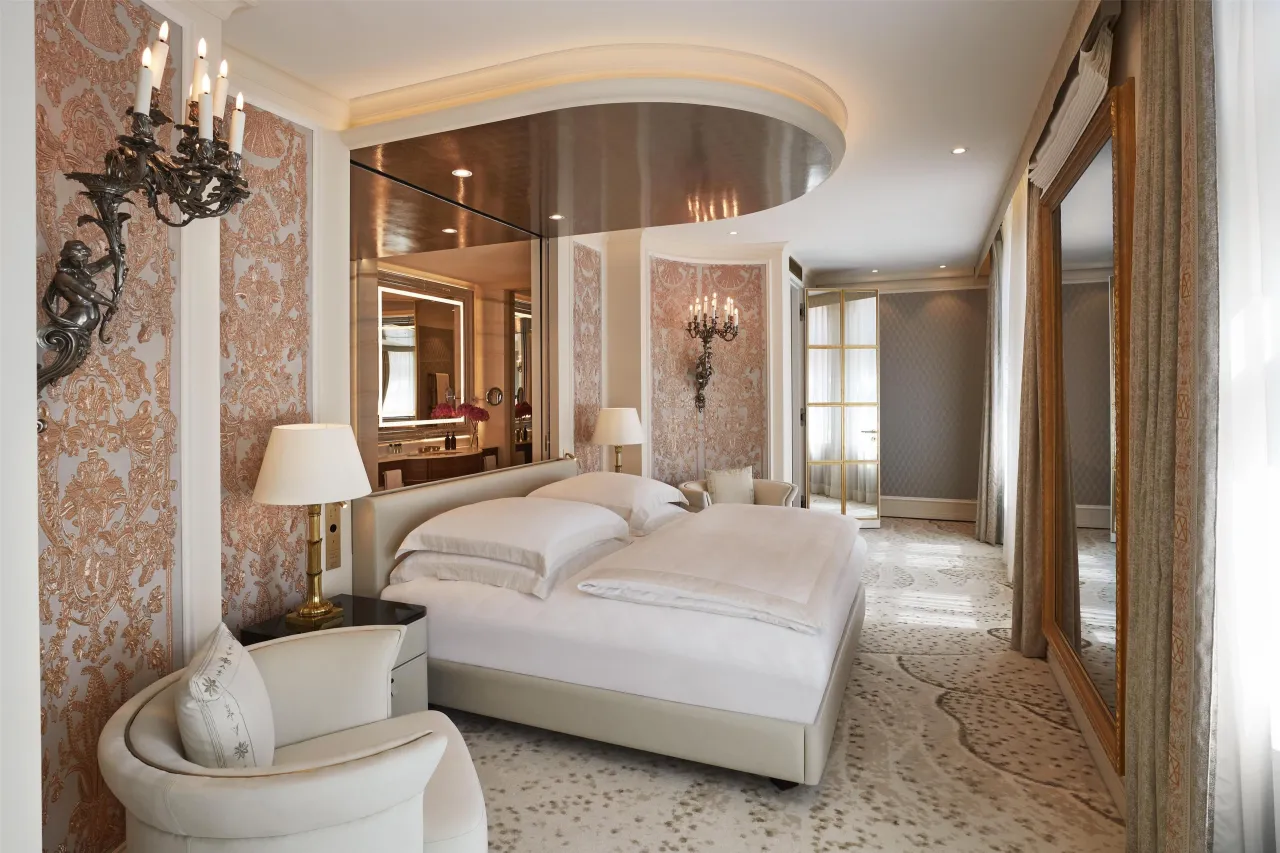 Hotel Vier Jahreszeiten Kempinski, Monaco hotel image from Expedia