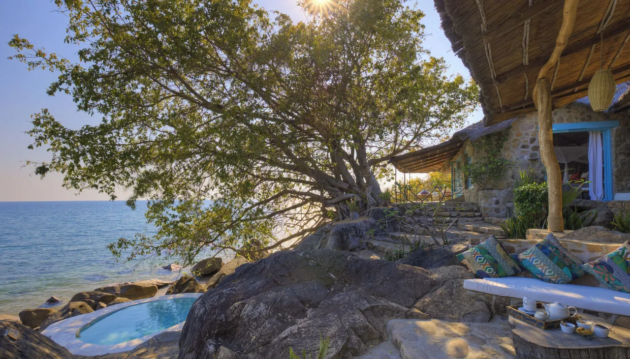 Kaya Mawa, Lake Malawi hotel image from Expedia