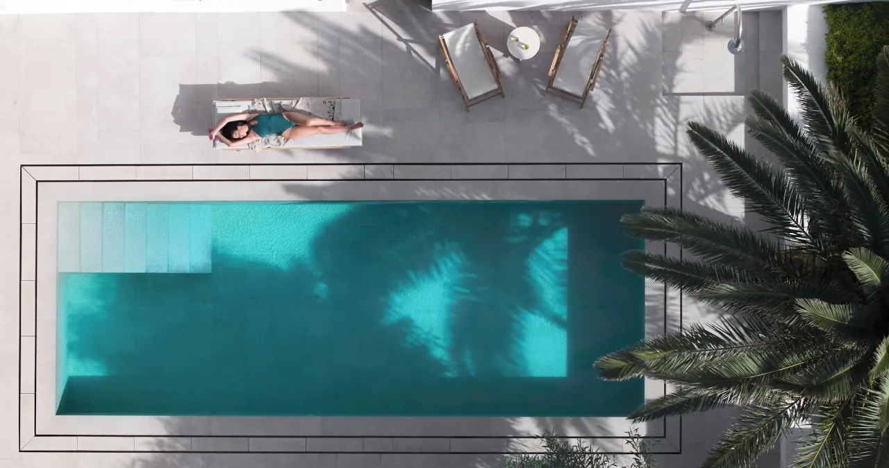 Parilio, Paros hotel image from Expedia