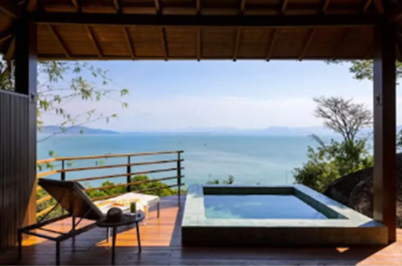 Ponta dos Ganchos hotel image from Expedia