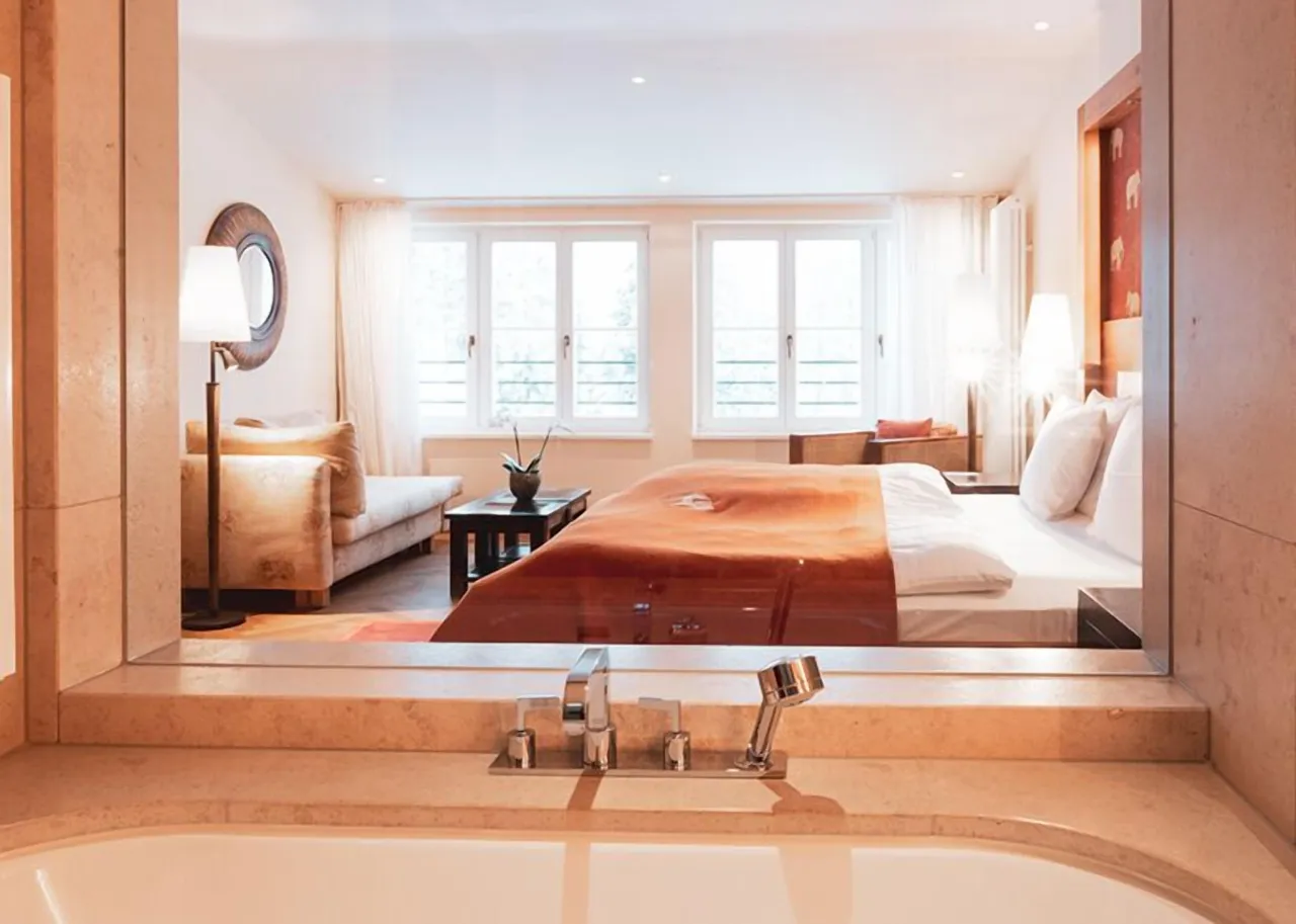 Schloss Elmau, Baviera hotel image from Expedia