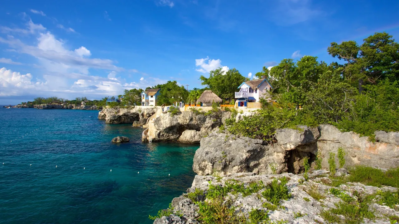 The Caves, Negril Bay hotel image from Expedia