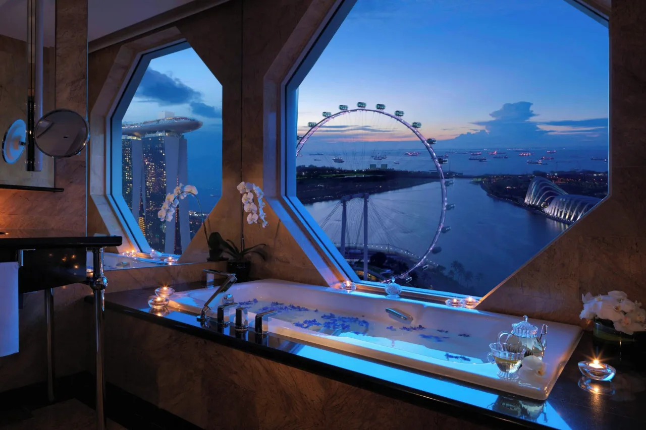 The Ritz Carlton Millenia Singapore hotel image from Expedia