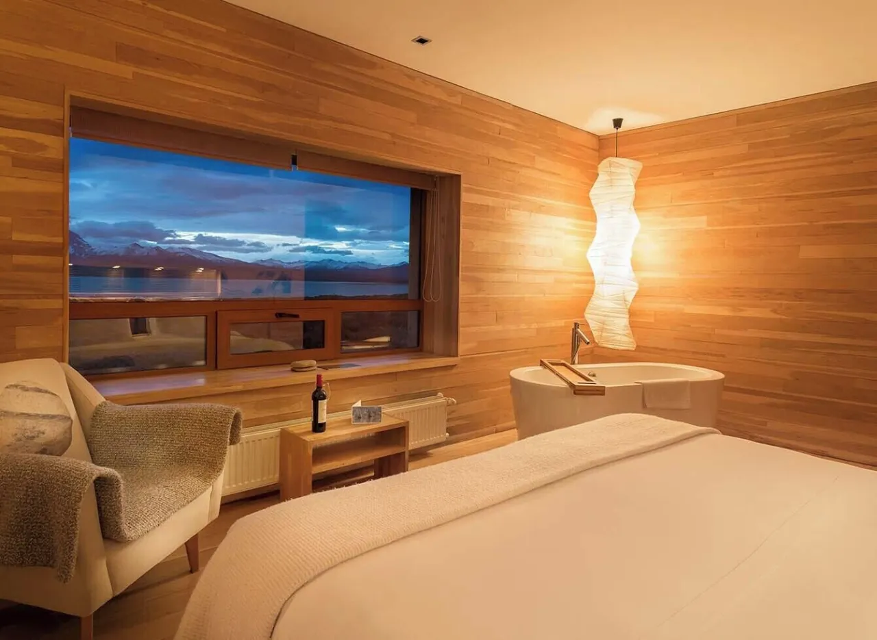 Tierra Patagonia hotel image from Expedia