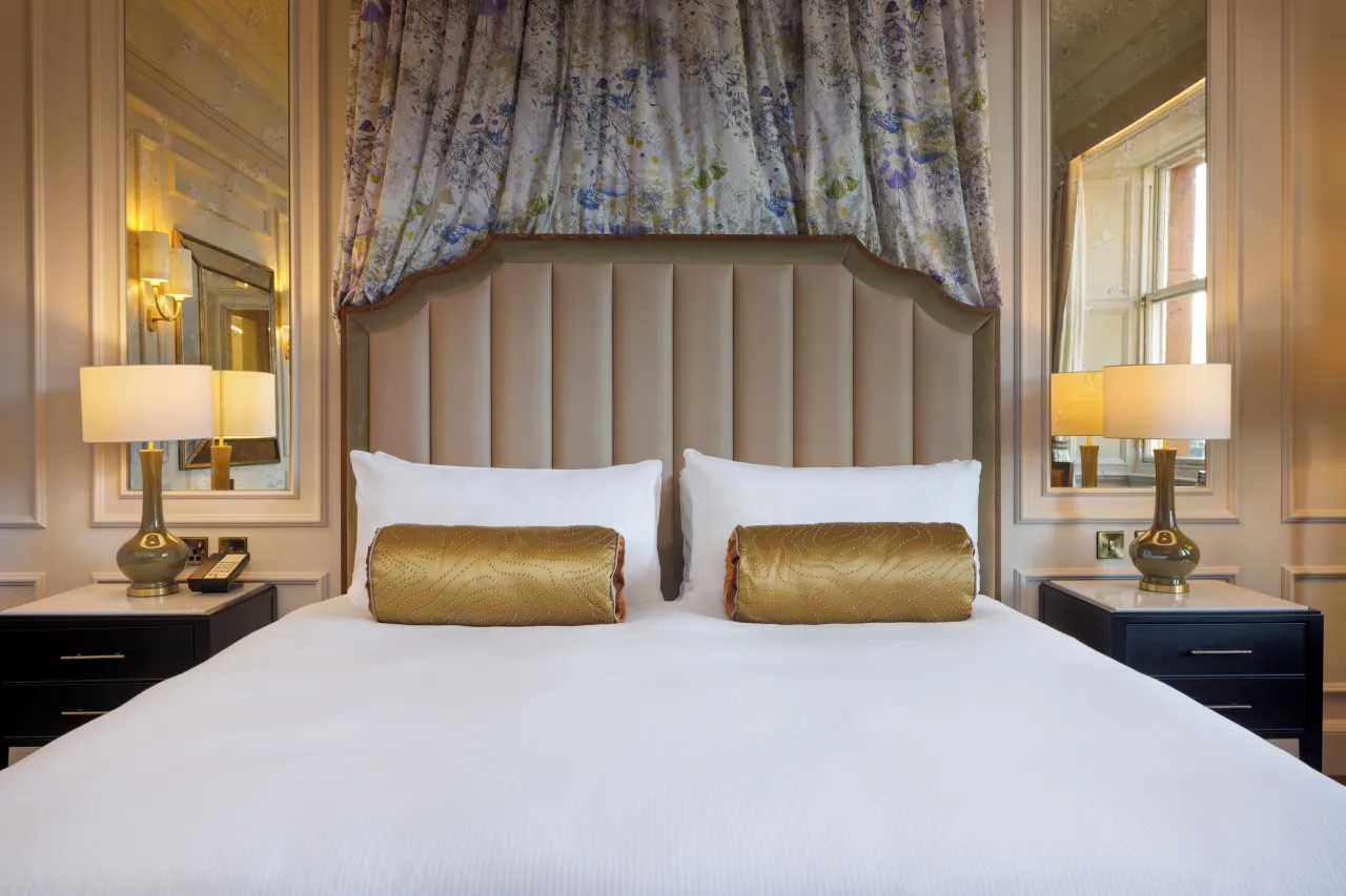 Waldorf Astoria Edinburgh – The Caledonian hotel image from Expedia