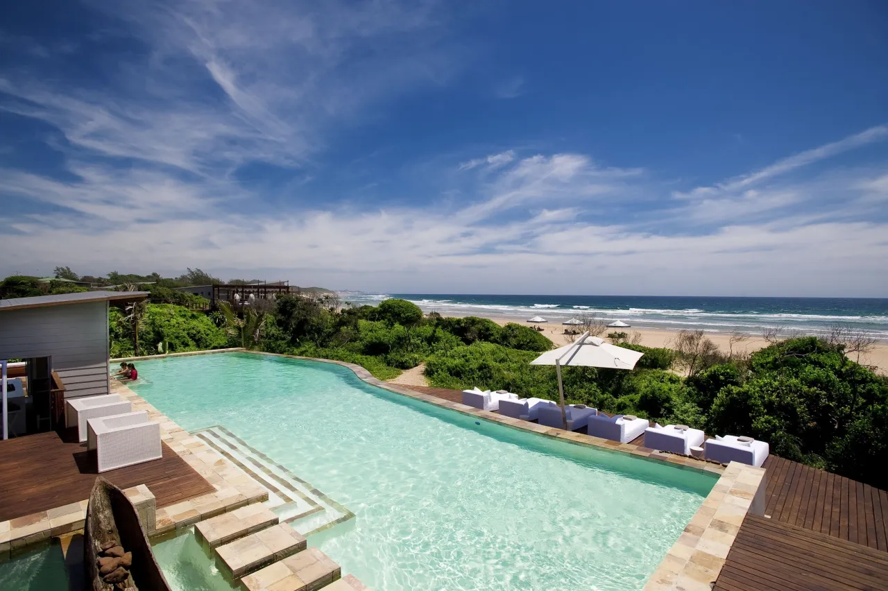 White Pearl Resort, Mozambico hotel image from Expedia