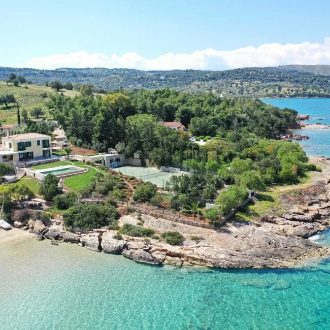 Bay of Many Coves, Marlborough Sounds hotel image from Expedia