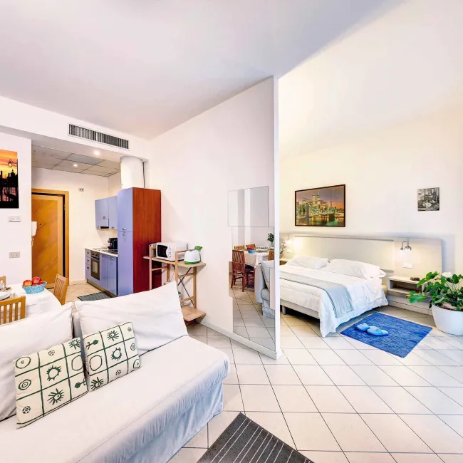 Hotel La Perla hotel image from Expedia