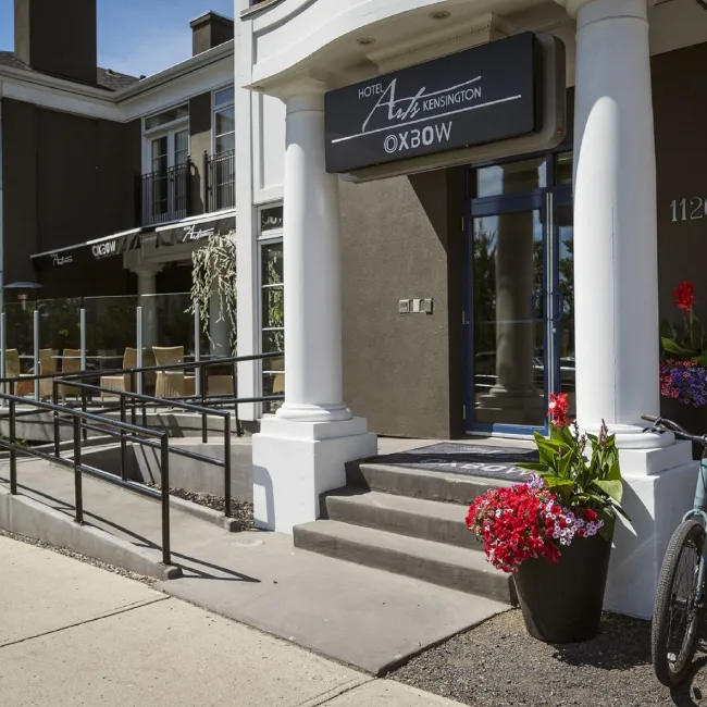 Kensington Riverside Inn, Calgary hotel image from Expedia