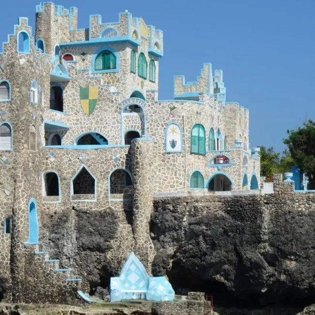 The Caves, Negril Bay hotel image from Expedia